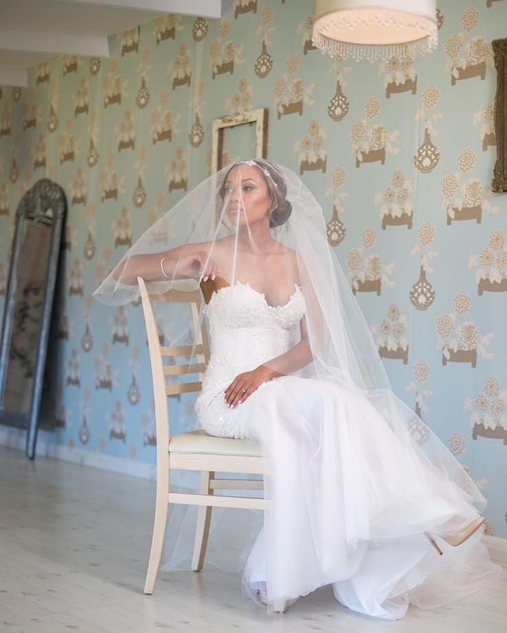 Modern elegant bride
